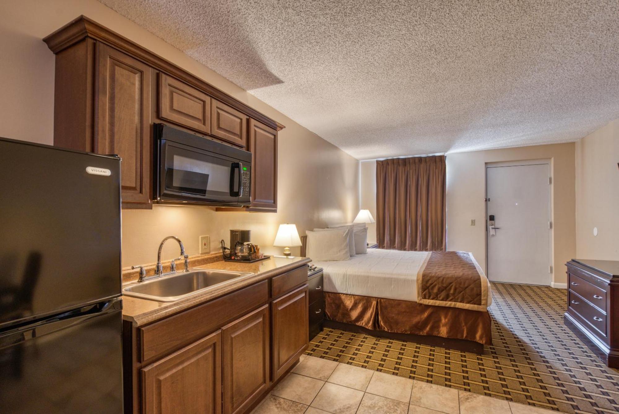 Palms Garden Inn Ellisville Exterior photo